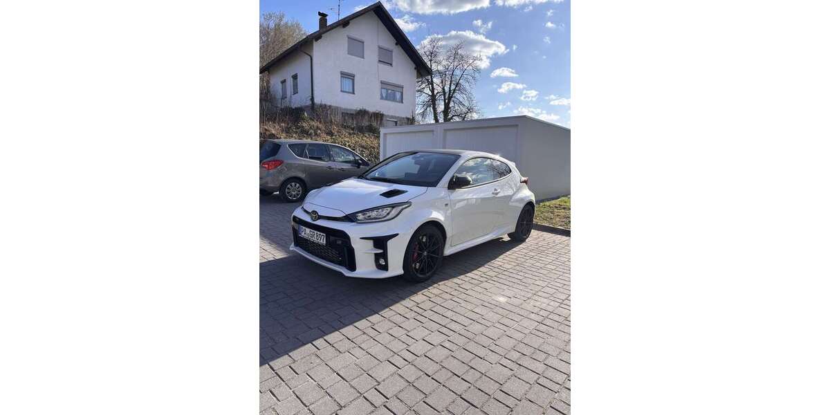 Toyota Yaris 49.300 km 29.999 &euro; Fürstenstein 94538
