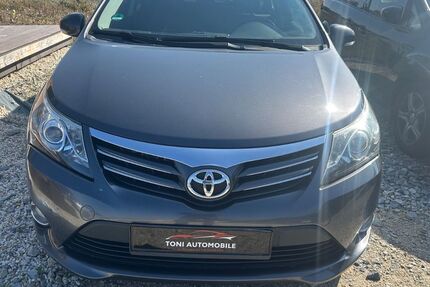 Toyota Avensis 296.000 km 2.900 &euro; Salzweg 94121