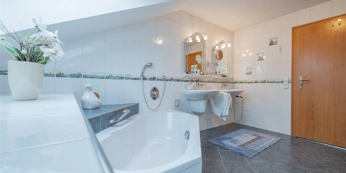 Einfamilienhaus Passau / Neustift Heining - 7 Zimmer, 217 m&sup2;, 595.000&euro; | Angebot:26778843