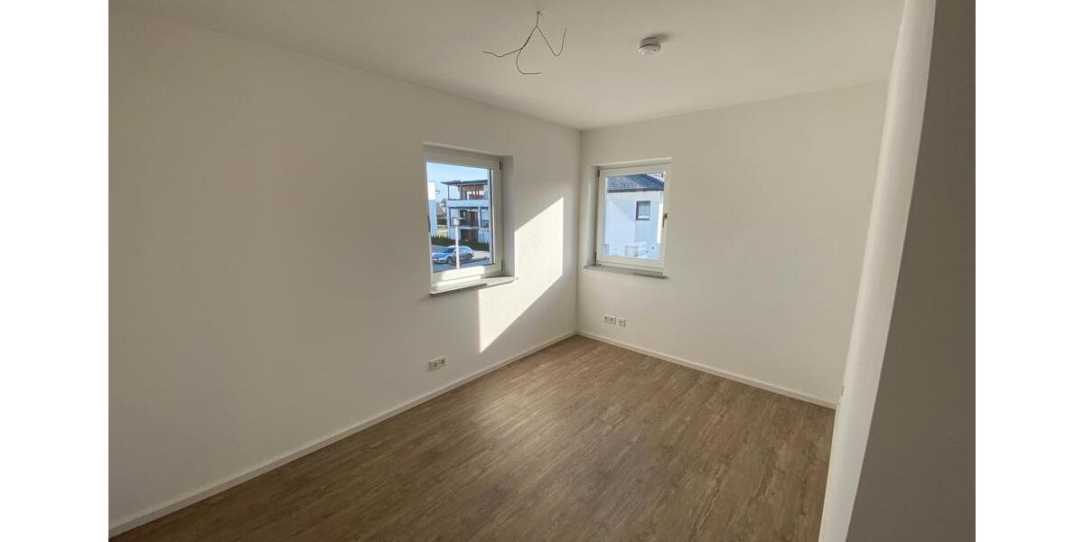 Doppelhaushälfte Tiefenbach - 4 Zimmer, 130 m&sup2;, 1.380&euro; | Angebot:26533082