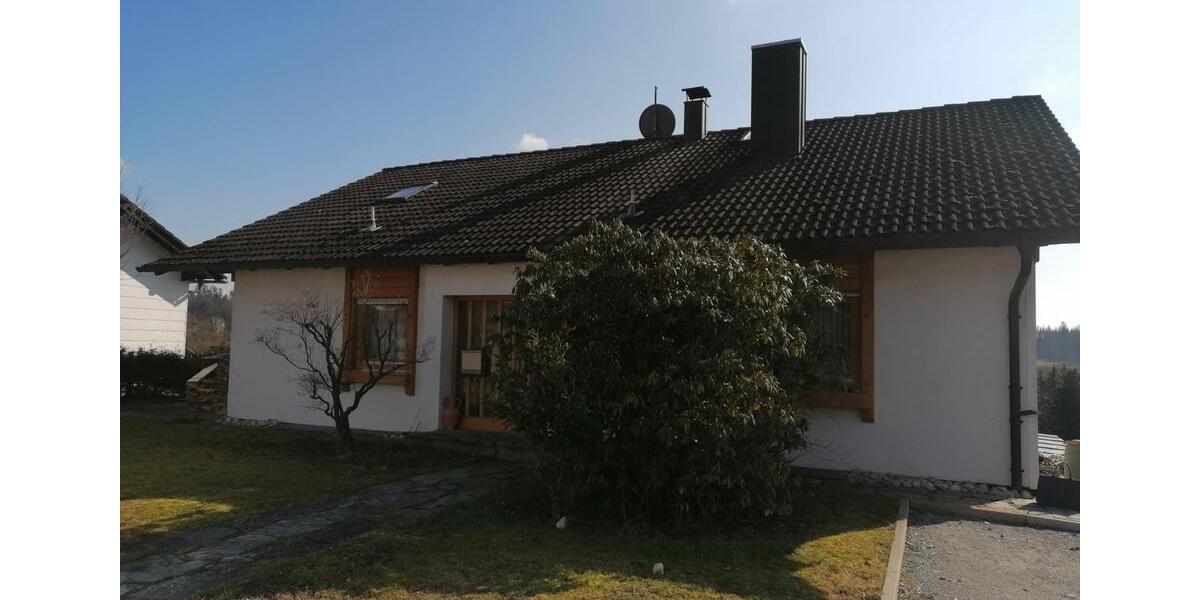 Einfamilienhaus Tiefenbach - 7 Zimmer, 270 m&sup2;, 1.450&euro; | Angebot:25442072