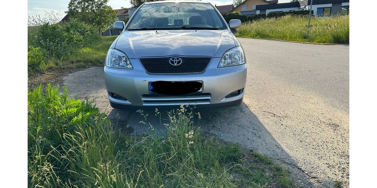 Toyota Corolla 207.000 km 1.900 &euro; Salzweg 94121