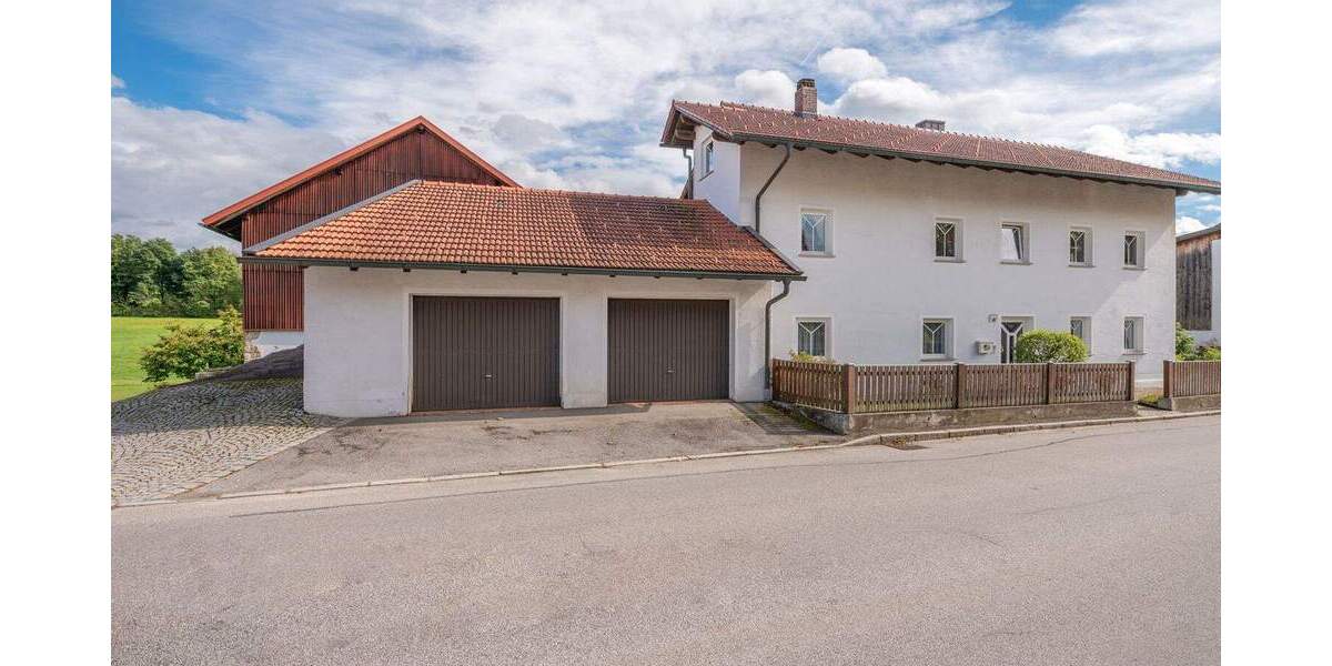 Bauernhaus, Landhaus Waldkirchen Richardsreut - 8 Zimmer, 177 m&sup2;, 690.000&euro; | Angebot:25742340