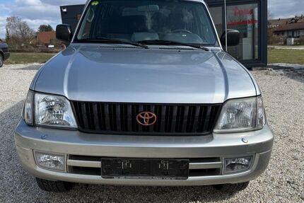 Toyota Land Cruiser 238.400 km 6.900 &euro; Salzweg 94121