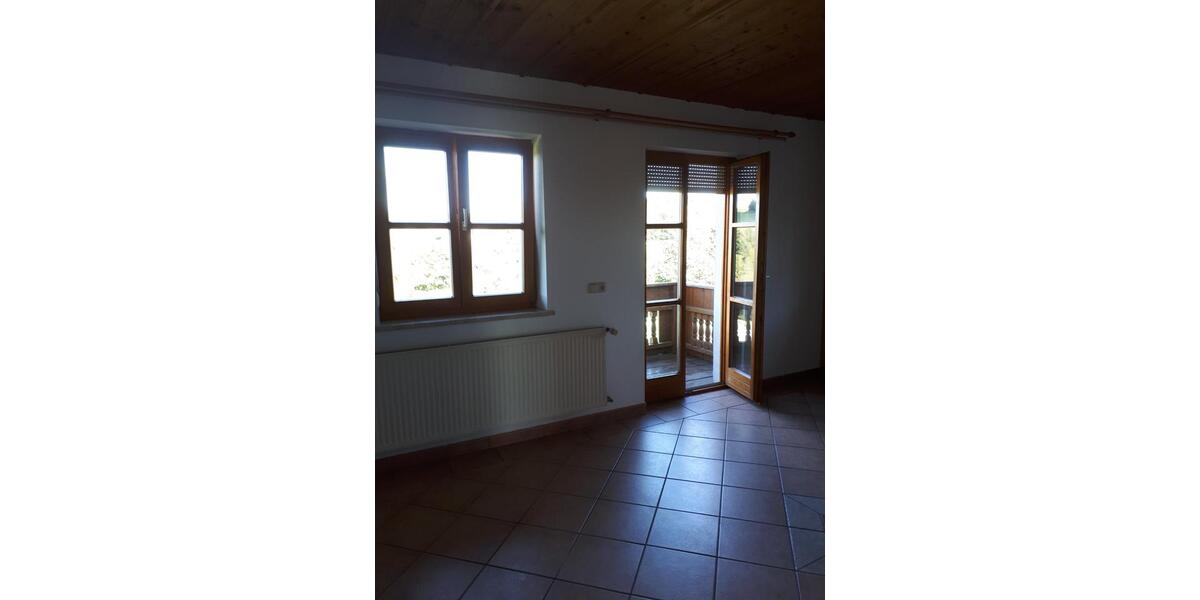 Erdgeschoßwohnung Windorf - 3 Zimmer, 115 m&sup2;, 890&euro; | Angebot:24838607
