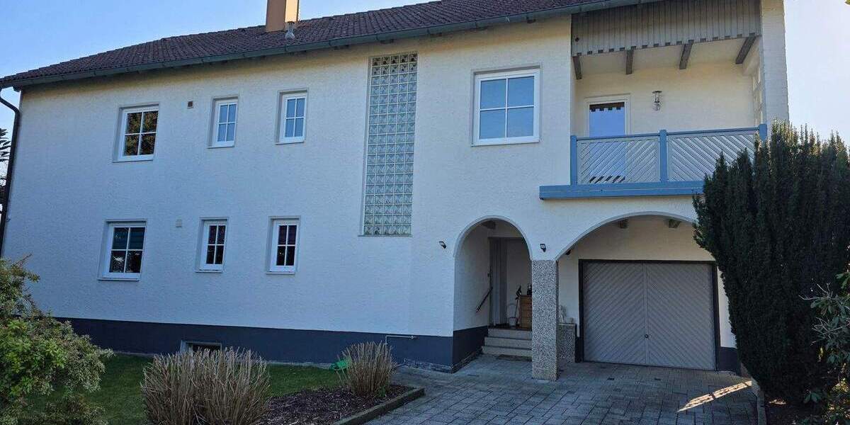 Mehrfamilienhaus, Wohnhaus Neukirchen vorm Wald Neukirchen - 9 Zimmer, 289 m&sup2;, 469.000&euro; | Angebot:25879167