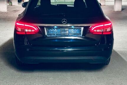 Mercedes-Benz C 200 148.000 km 10.500 &euro; Bad fussing 94072
