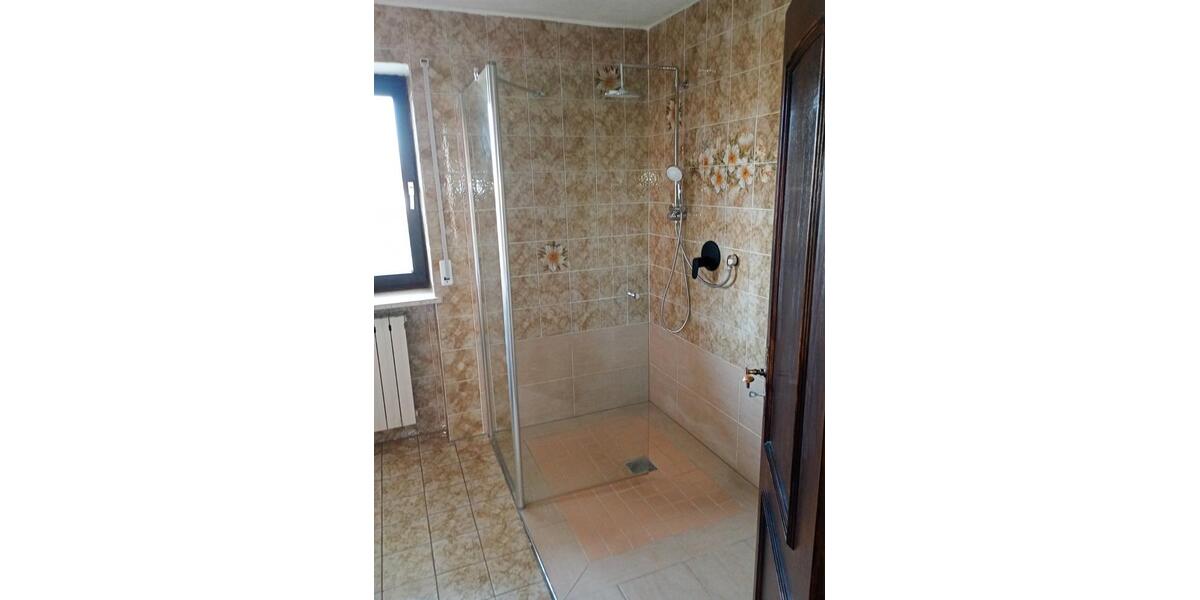 Erdgeschoßwohnung Salzweg - 5 Zimmer, 135 m&sup2;, 900&euro; | Angebot:27609833
