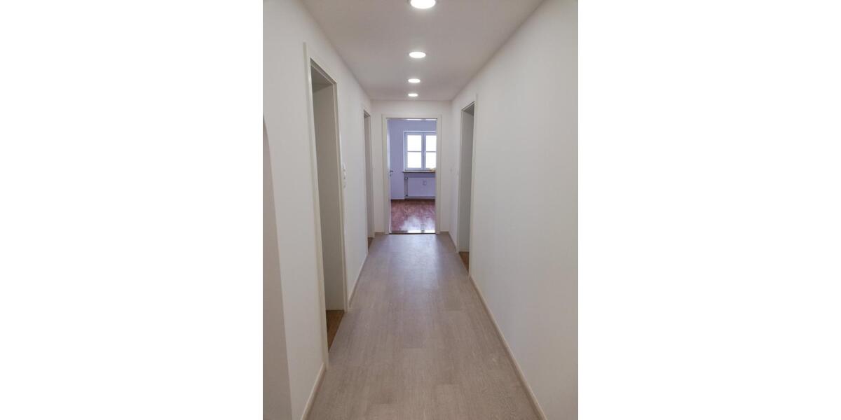 Etagenwohnung Untergriesbach - 3 Zimmer, 84 m&sup2;, 600&euro; | Angebot:25711991