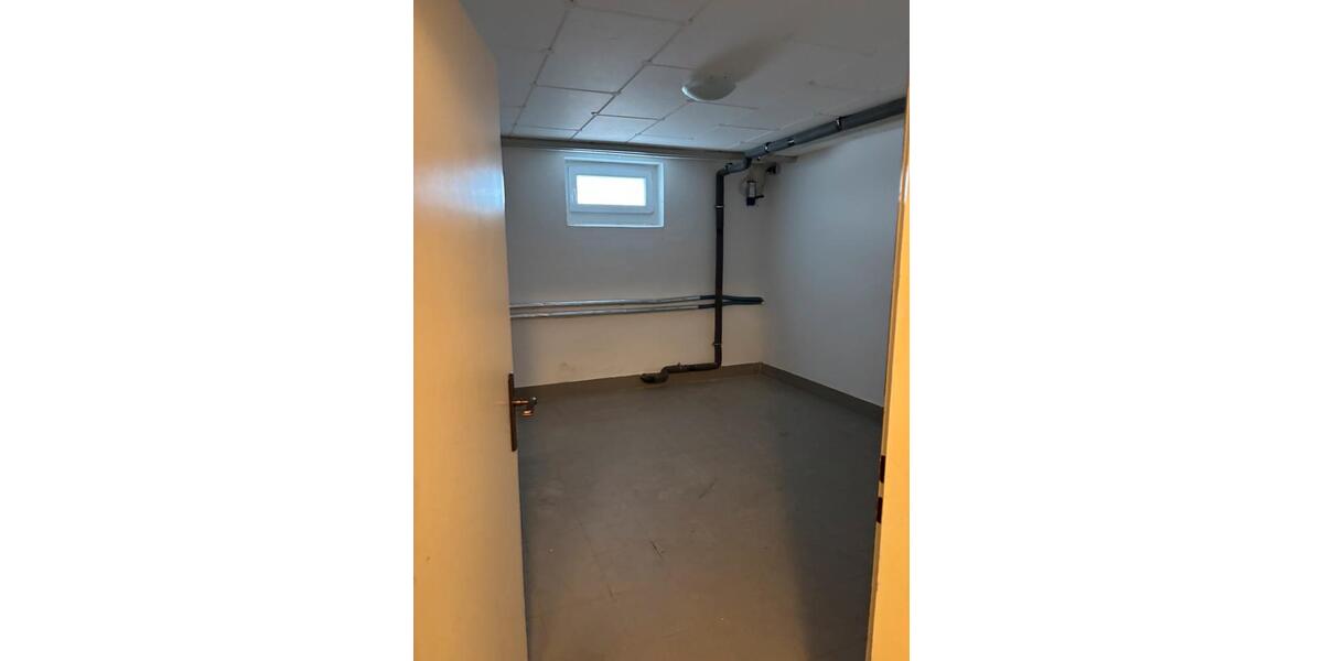 Dachgeschoßwohnung Schöllnach - 3 Zimmer, 78 m&sup2;, 650&euro; | Angebot:25971858