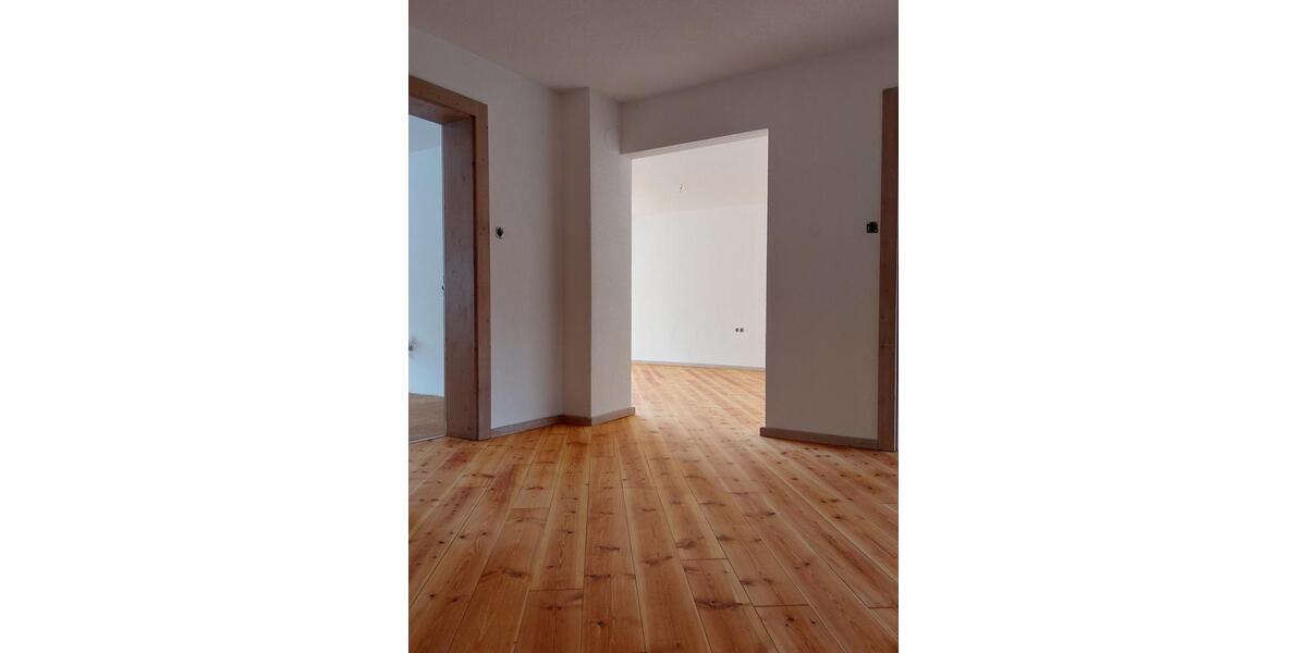 Mehrfamilienhaus, Wohnhaus Freyung - 8 Zimmer, 300 m&sup2;, 395.000&euro; | Angebot:24573135