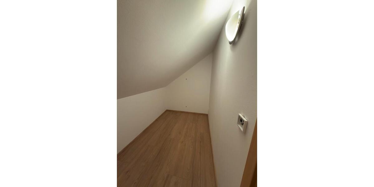 Etagenwohnung Passau Maierhof - 3 Zimmer, 90 m&sup2;, 950&euro; | Angebot:25052978