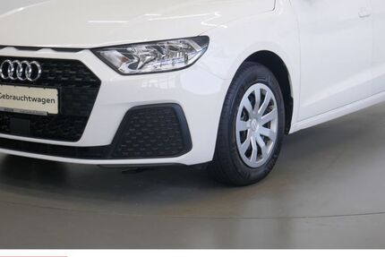 Audi A1 28.740 km 17.759 &euro; Passau 94036