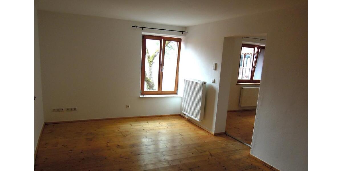 Etagenwohnung Waldkirchen - 6 Zimmer, 140 m&sup2;, 1.000&euro; | Angebot:26025697