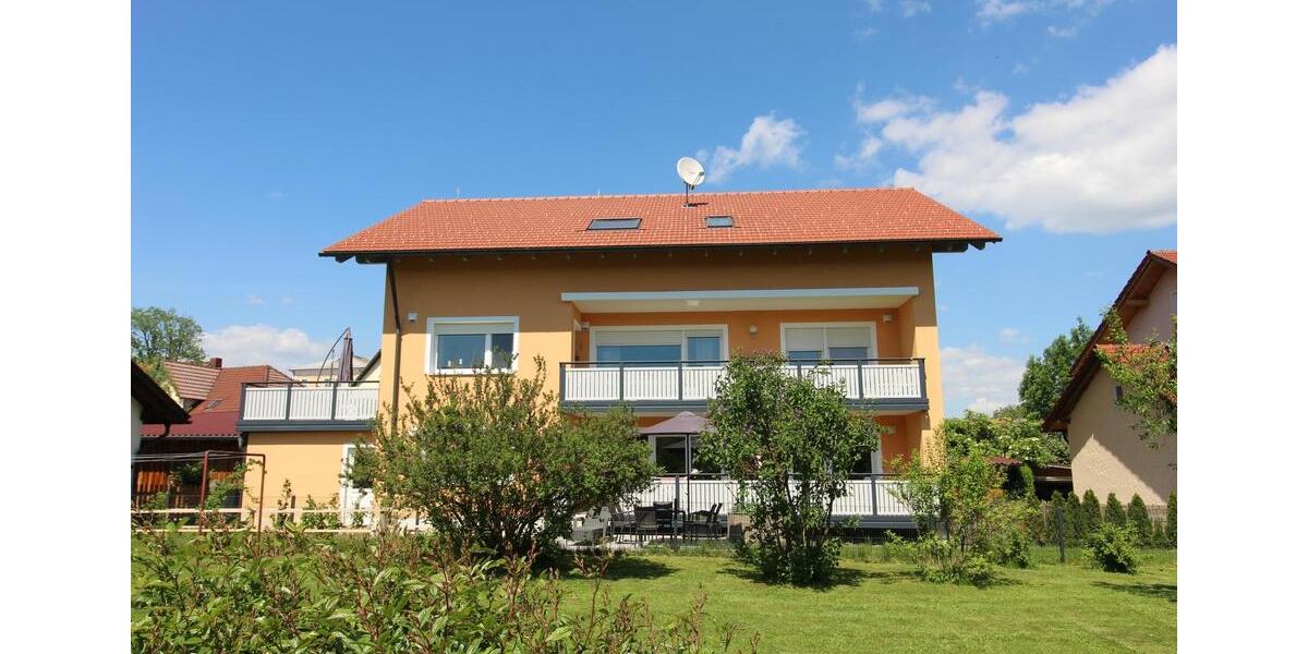 Terrassenwohnung Hutthurm - 3 Zimmer, 125 m&sup2;, 890&euro; | Angebot:25978585