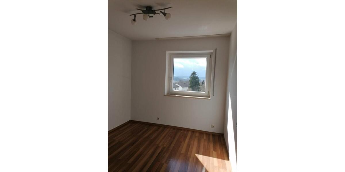 Etagenwohnung Passau Maierhof - 4 Zimmer, 88 m&sup2;, 650&euro; | Angebot:25864843