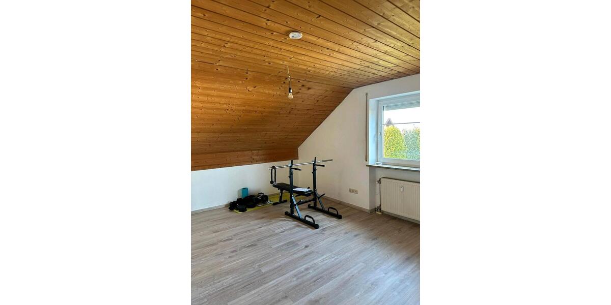Dachgeschoßwohnung Künzing - 3 Zimmer, 73 m&sup2;, 570&euro; | Angebot:25907806