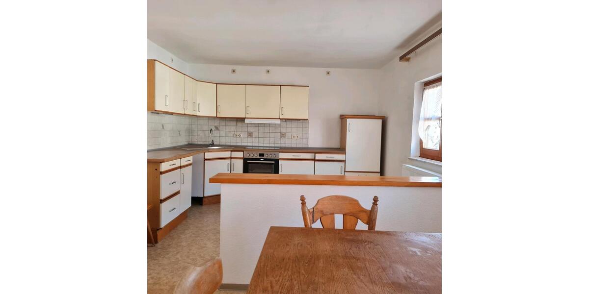 Etagenwohnung Rotthalmünster - 3 Zimmer, 95 m&sup2;, 800&euro; | Angebot:25715370