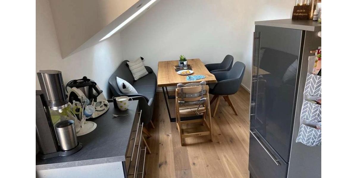 Dachgeschoßwohnung Ruderting - 4 Zimmer, 120 m&sup2;, 950&euro; | Angebot:25935688