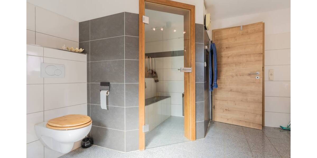 Einfamilienhaus Windorf Otterskirchen - 8 Zimmer, 360 m&sup2;, 1.600.000&euro; | Angebot:25803032