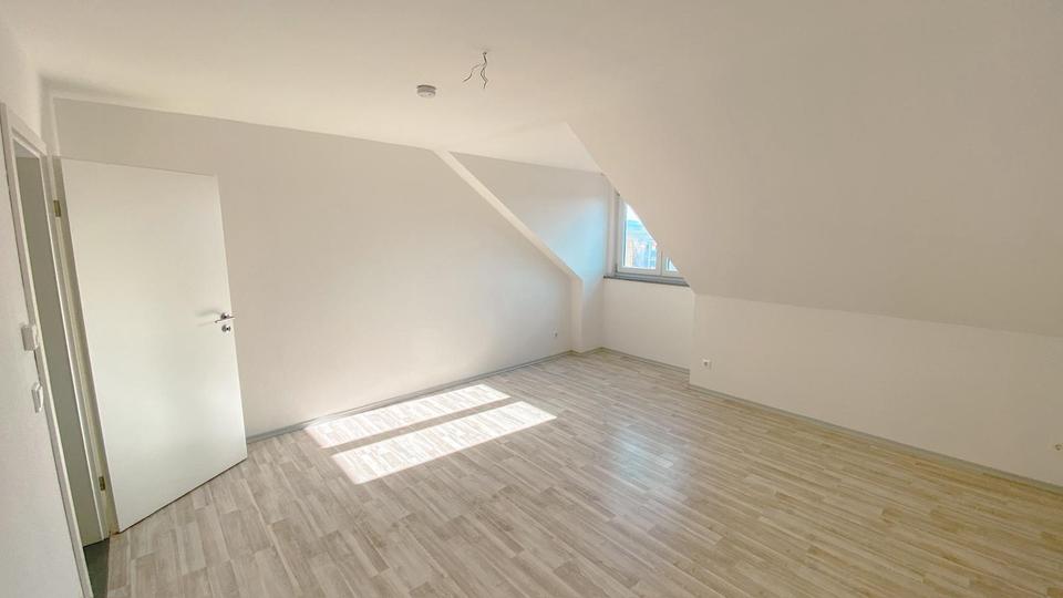 Dachgeschoßwohnung Passau Maierhof - 3 Zimmer, 93 m&sup2;, 875&euro; | Angebot:25840218