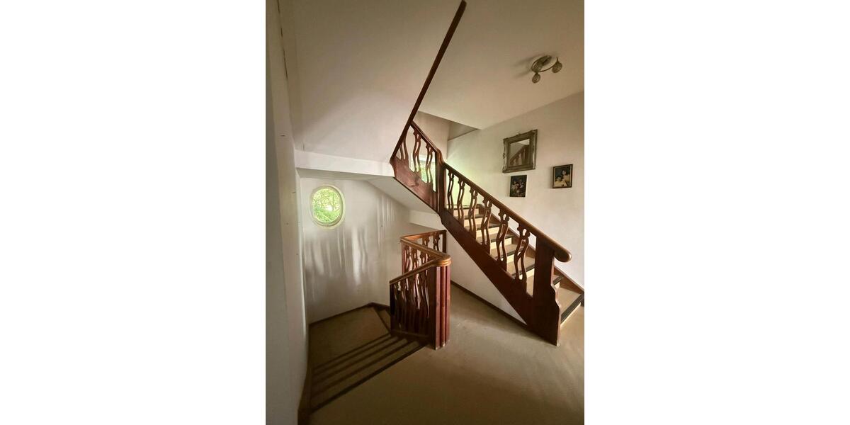 Villa Freyung - 10 Zimmer, 300 m&sup2;, 429.000&euro; | Angebot:26960652