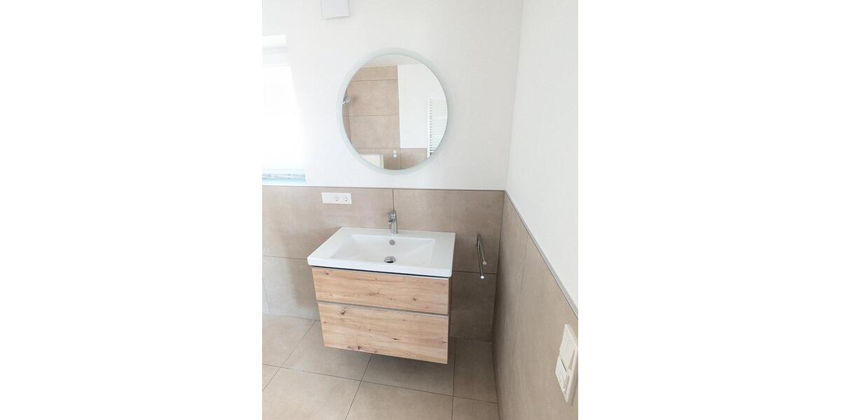 Etagenwohnung Vilshofen an der Donau - 2 Zimmer, 80 m&sup2;, 990&euro; | Angebot:27547517