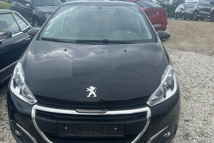 Peugeot 208 152.000 km 2.900 &euro; Salzweg 94121