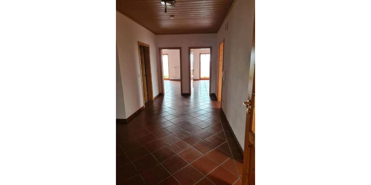 Dachgeschoßwohnung Thyrnau - 4 Zimmer, 100 m&sup2;, 750&euro; | Angebot:27612337