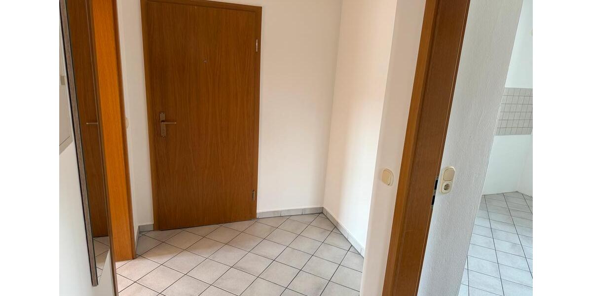 Etagenwohnung Schöllnach - 3 Zimmer, 72 m&sup2;, 650&euro; | Angebot:25546040