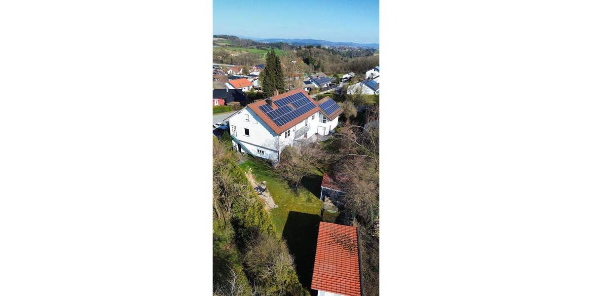 Mehrfamilienhaus, Wohnhaus Neukirchen vorm Wald Neukirchen - 9 Zimmer, 289 m&sup2;, 469.000&euro; | Angebot:25879167