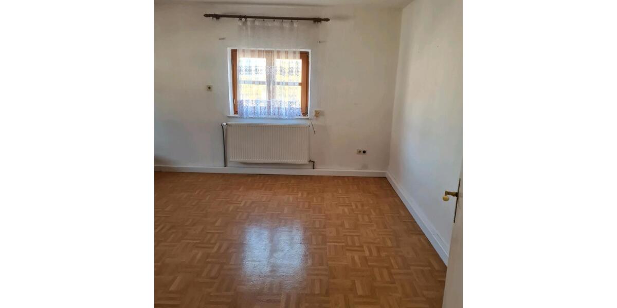 Etagenwohnung Rotthalmünster - 3 Zimmer, 95 m&sup2;, 800&euro; | Angebot:25715370