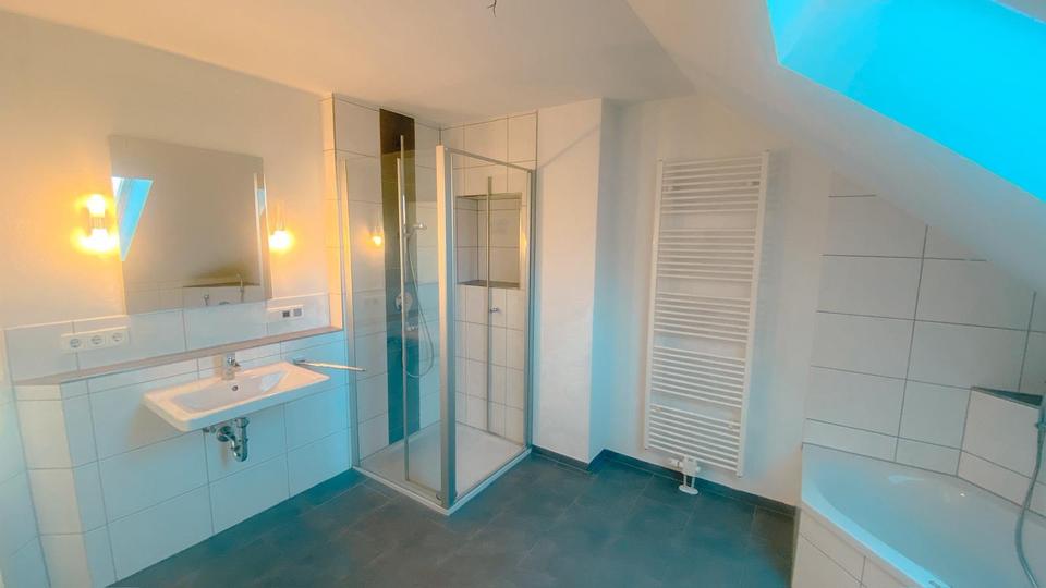 Dachgeschoßwohnung Passau Maierhof - 3 Zimmer, 93 m&sup2;, 875&euro; | Angebot:25840218