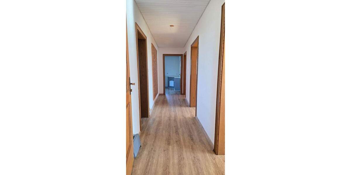 Mehrfamilienhaus, Wohnhaus Neukirchen vorm Wald Neukirchen - 9 Zimmer, 289 m&sup2;, 469.000&euro; | Angebot:25879167