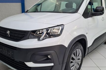 Peugeot e-Rifter 5.000 km 22.500 &euro; Thurmansbang/Thannberg 94169