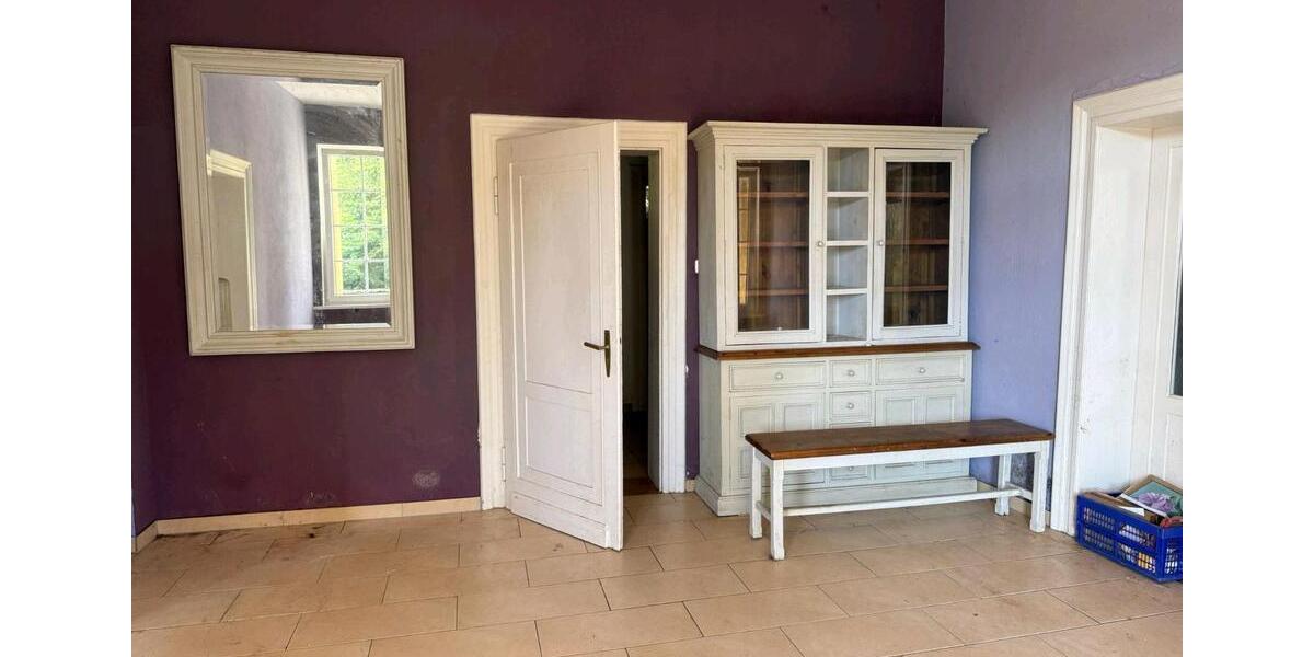 Villa Freyung - 10 Zimmer, 300 m&sup2;, 429.000&euro; | Angebot:26960652
