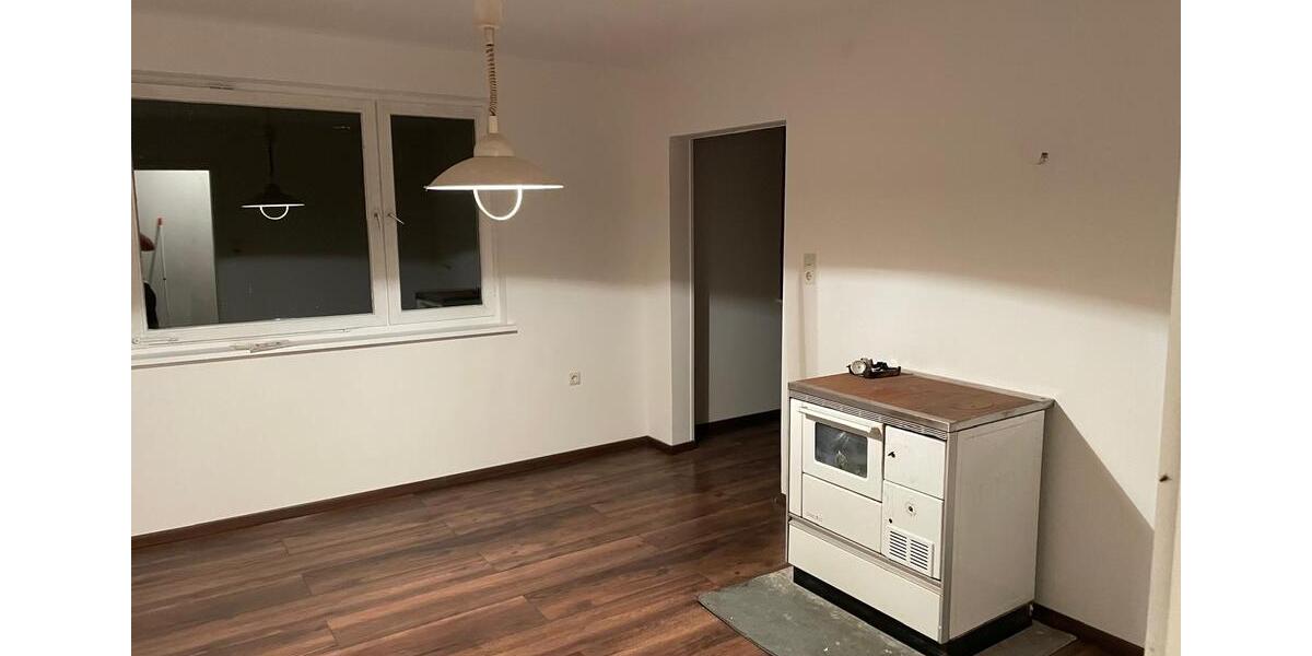 Einfamilienhaus Bad Griesbach im Rottal - 1 Zimmer, 250 m&sup2;, 140.000&euro; | Angebot:25811511