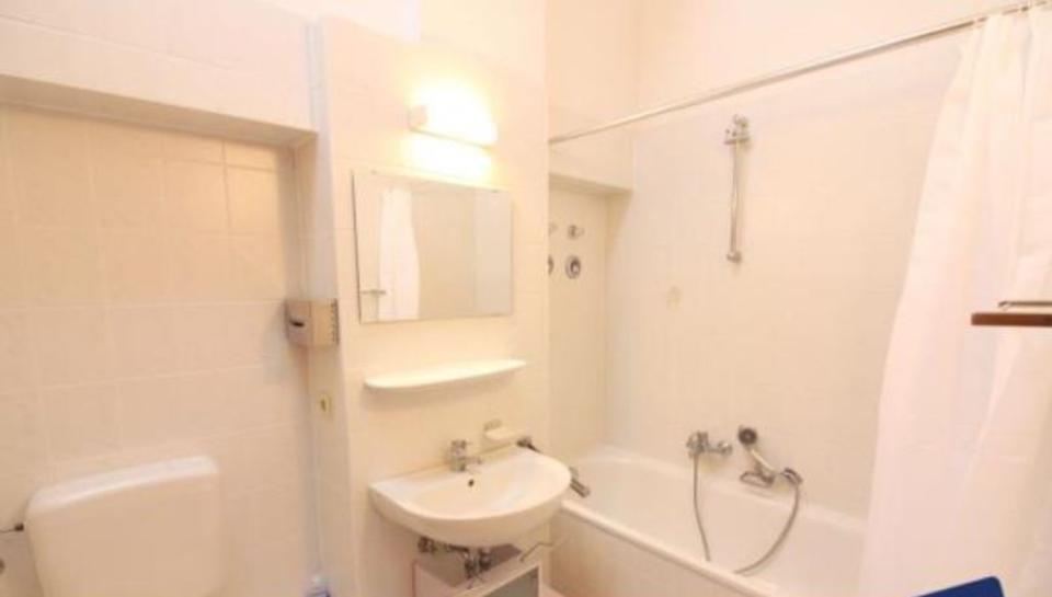 Dachgeschoßwohnung Bad Griesbach im Rottal - 1 Zimmer, 31 m&sup2;, 320&euro; | Angebot:24967281