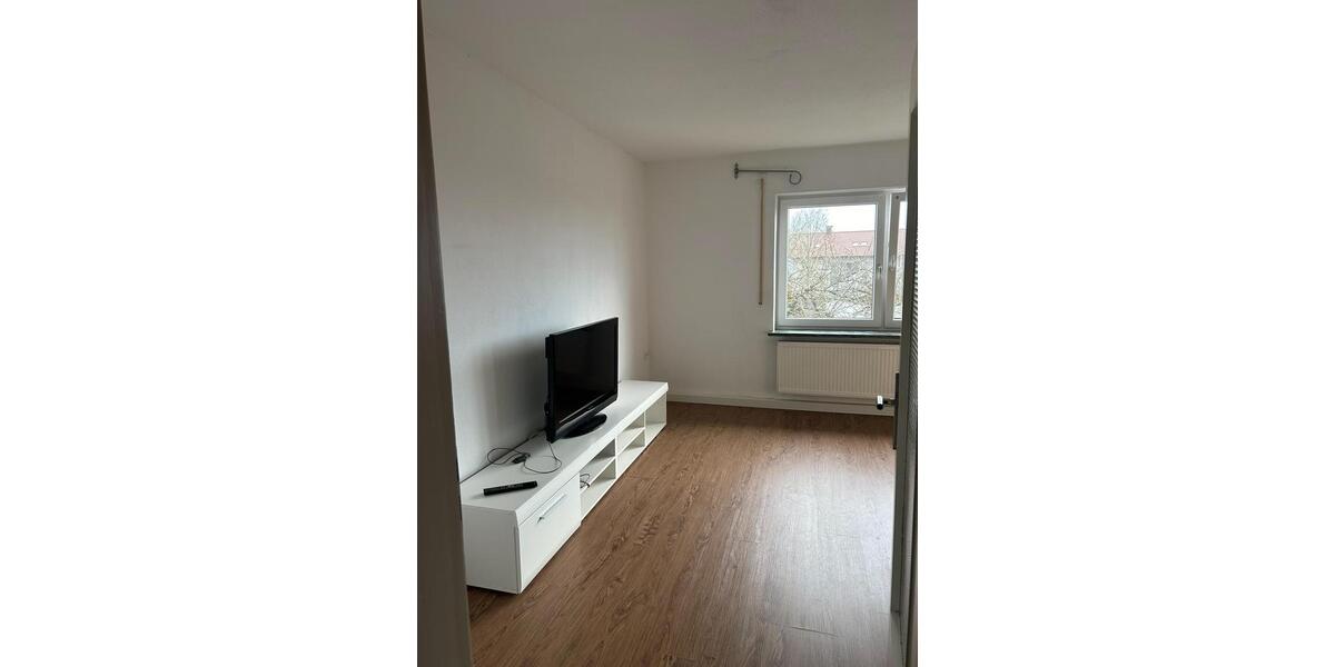 Etagenwohnung Hofkirchen - 4 Zimmer, 130 m&sup2;, 1.050&euro; | Angebot:25819025