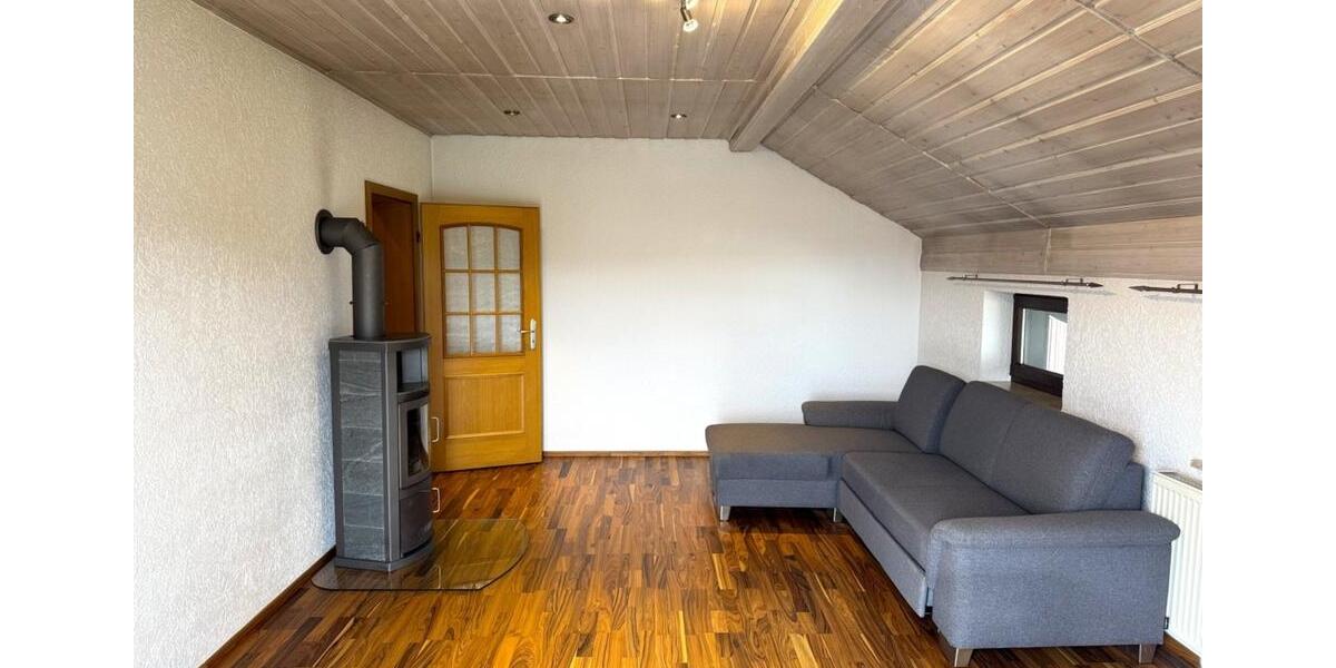 Maisonettenwohnung Schöllnach - 5 Zimmer, 92 m&sup2;, 662&euro; | Angebot:25925019