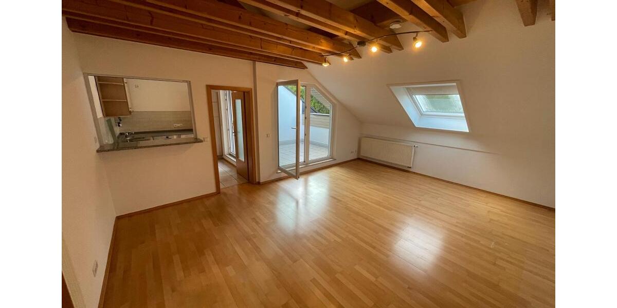 Dachgeschoßwohnung Passau Auerbach - 4 Zimmer, 85 m&sup2;, 700&euro; | Angebot:27622510