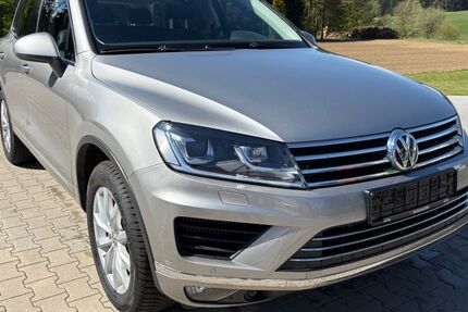 VW Touareg 146.307 km 18.599 &euro; Wegscheid 94110