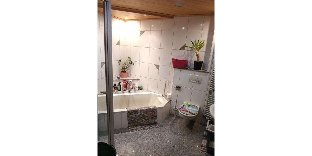 Erdgeschoßwohnung Röhrnbach - 3 Zimmer, 98 m&sup2;, 600&euro; | Angebot:25325121