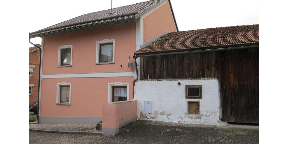 Etagenwohnung Röhrnbach - 5 Zimmer, 150 m&sup2;, 700&euro; | Angebot:25887716