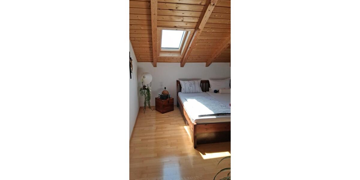 Dachgeschoßwohnung Ortenburg - 3 Zimmer, 95 m&sup2;, 750&euro; | Angebot:26697457