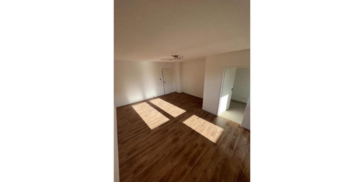 Etagenwohnung Pocking - 2 Zimmer, 60 m&sup2;, 655&euro; | Angebot:25893699