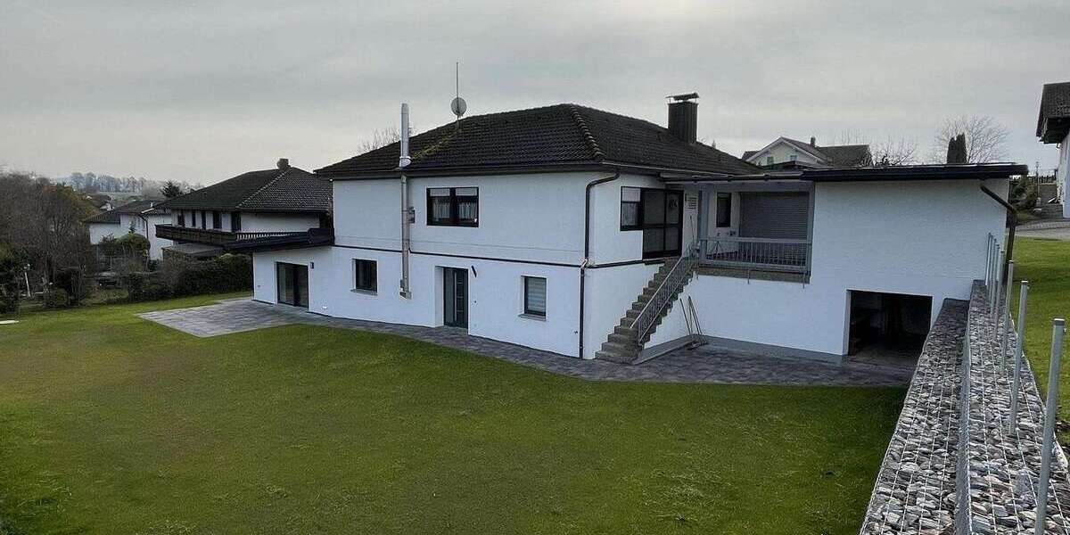 Einfamilienhaus Windorf - 10 Zimmer, 298 m&sup2;, 595.000&euro; | Angebot:25973062