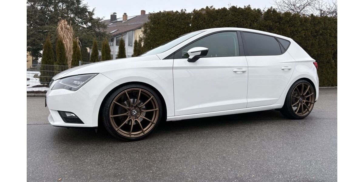 Seat Leon 148.000 km 7.499 &euro; Büchlberg 94124