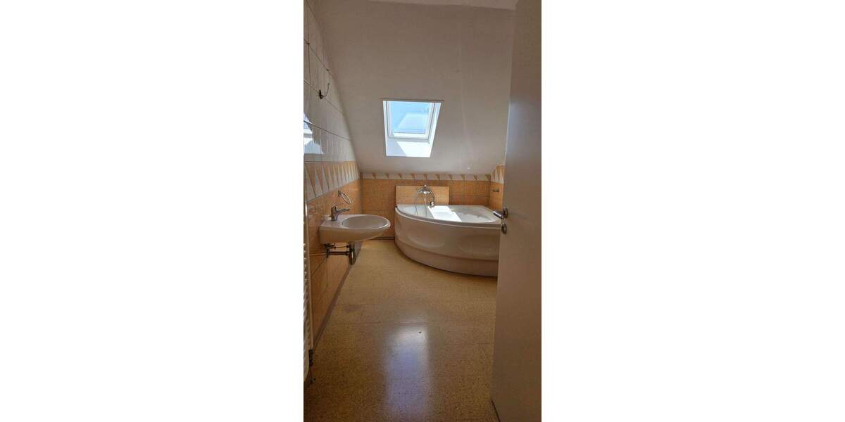 Mehrfamilienhaus, Wohnhaus Vilshofen an der Donau Sollasöd - 7 Zimmer, 264 m&sup2;, 360.000&euro; | Angebot:25769716