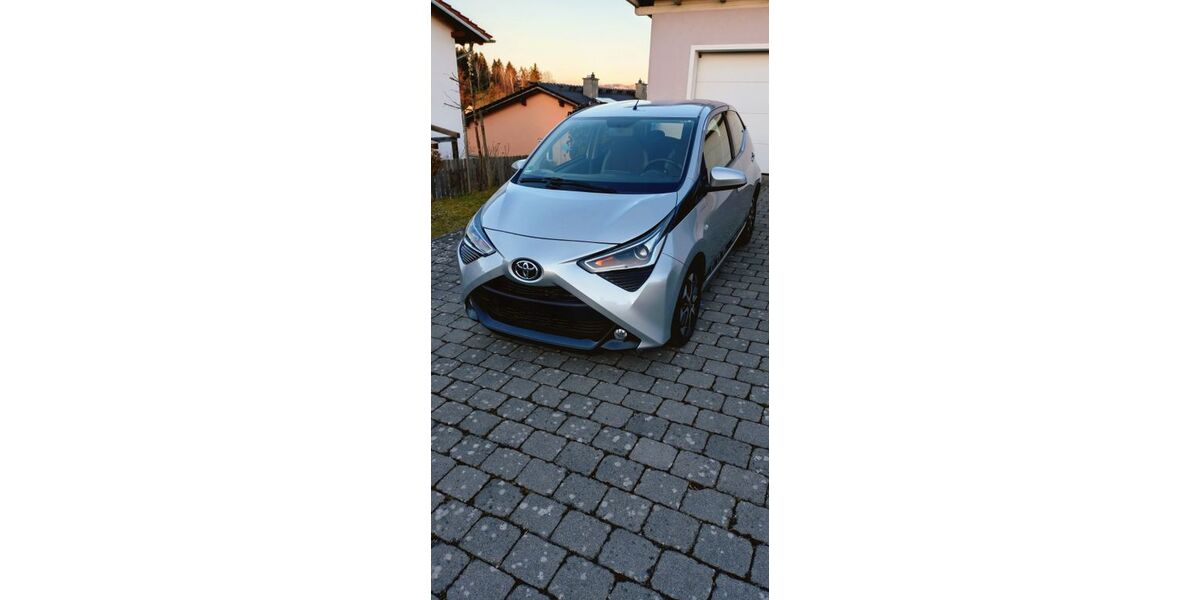 Toyota Aygo (X) 41.000 km 8.200 &euro; Passau 94034